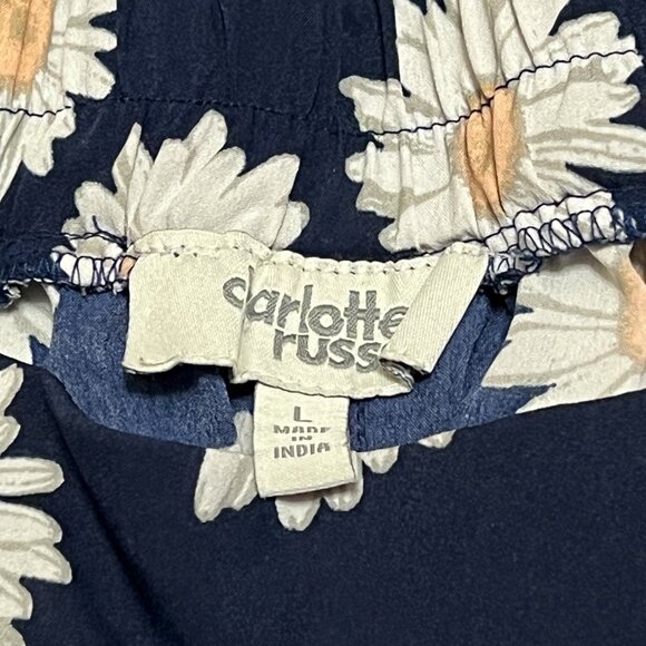 Navy blue daisy print full shorts - Picture 3 of 3